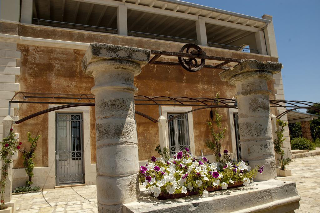 Agriturismo Li Calizzi Arte E Natura Novoli Kültér fotó